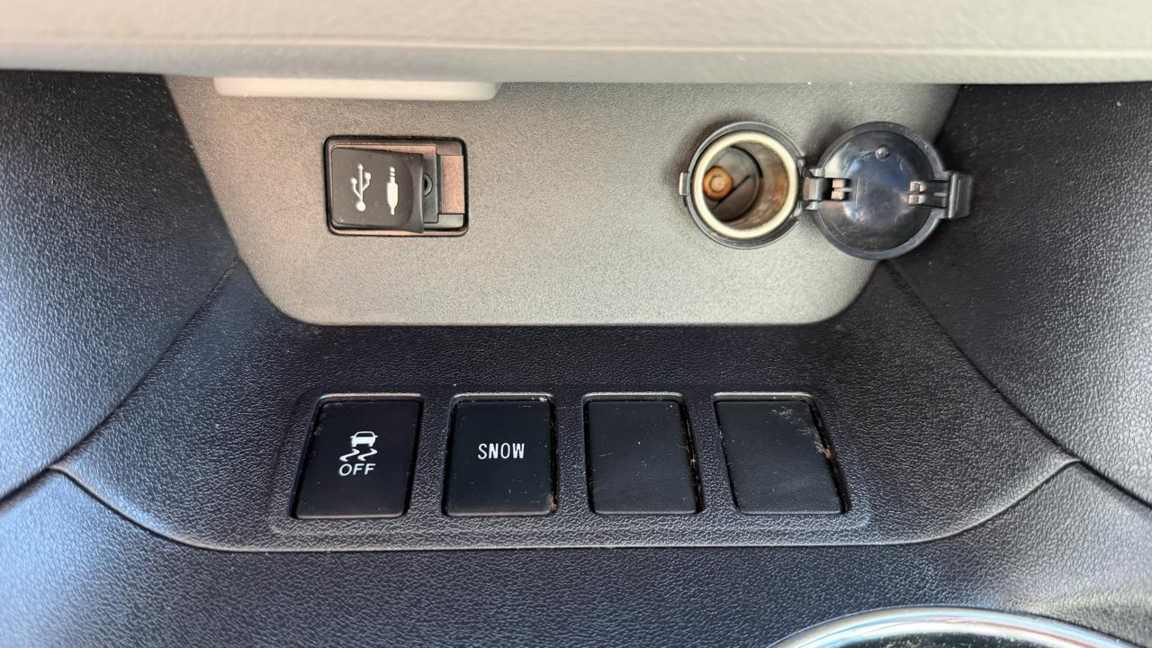 Toyota Highlander FWD 4dr V6 XLE (Natl) 2015