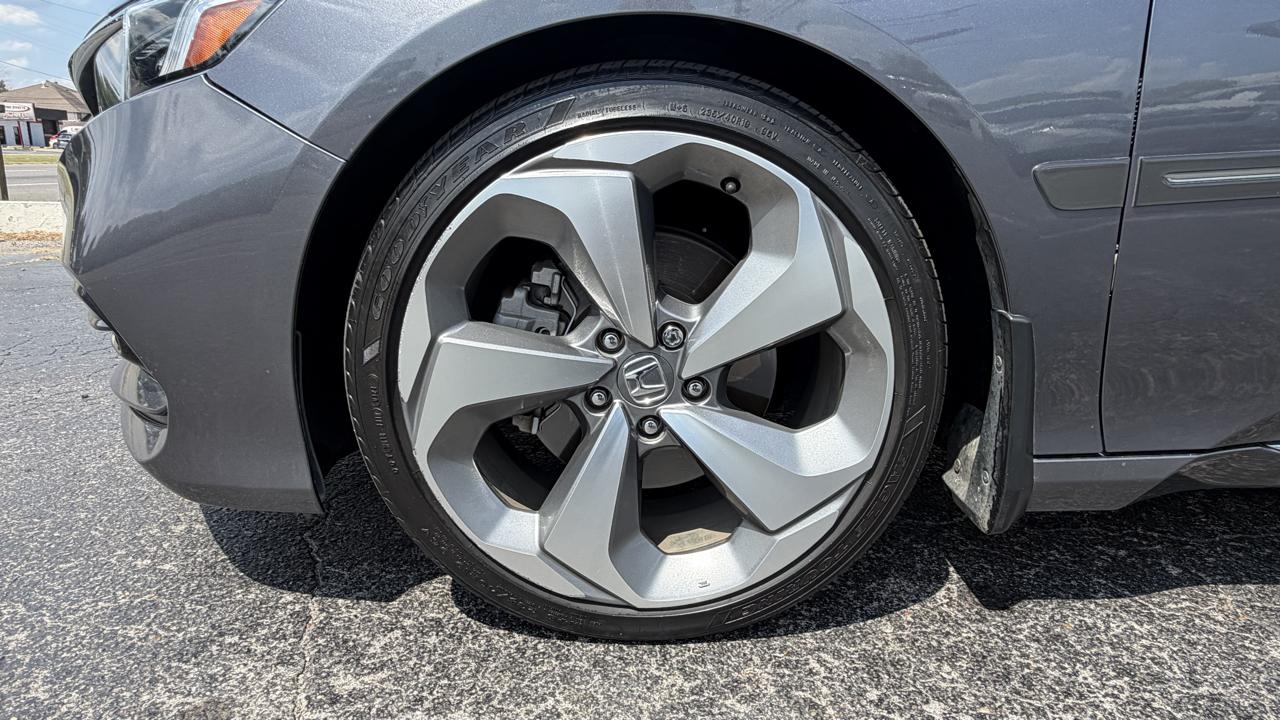 Honda Accord Touring Sedan AT 2018