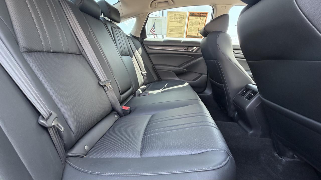 Honda Accord Touring Sedan AT 2018