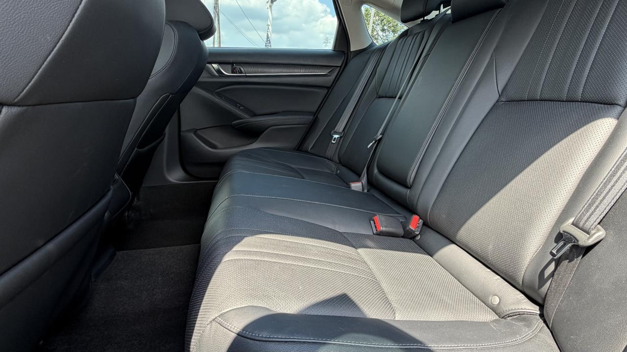 Honda Accord Touring Sedan AT 2018