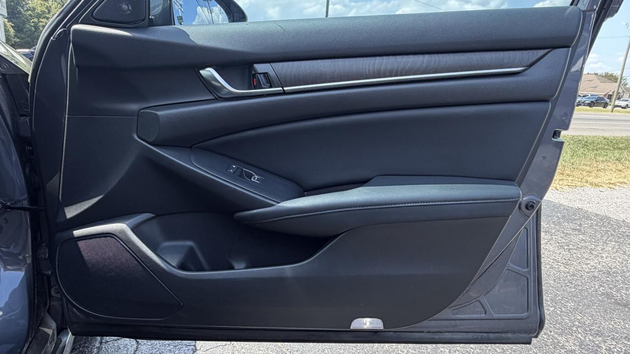 Honda Accord Touring Sedan AT 2018