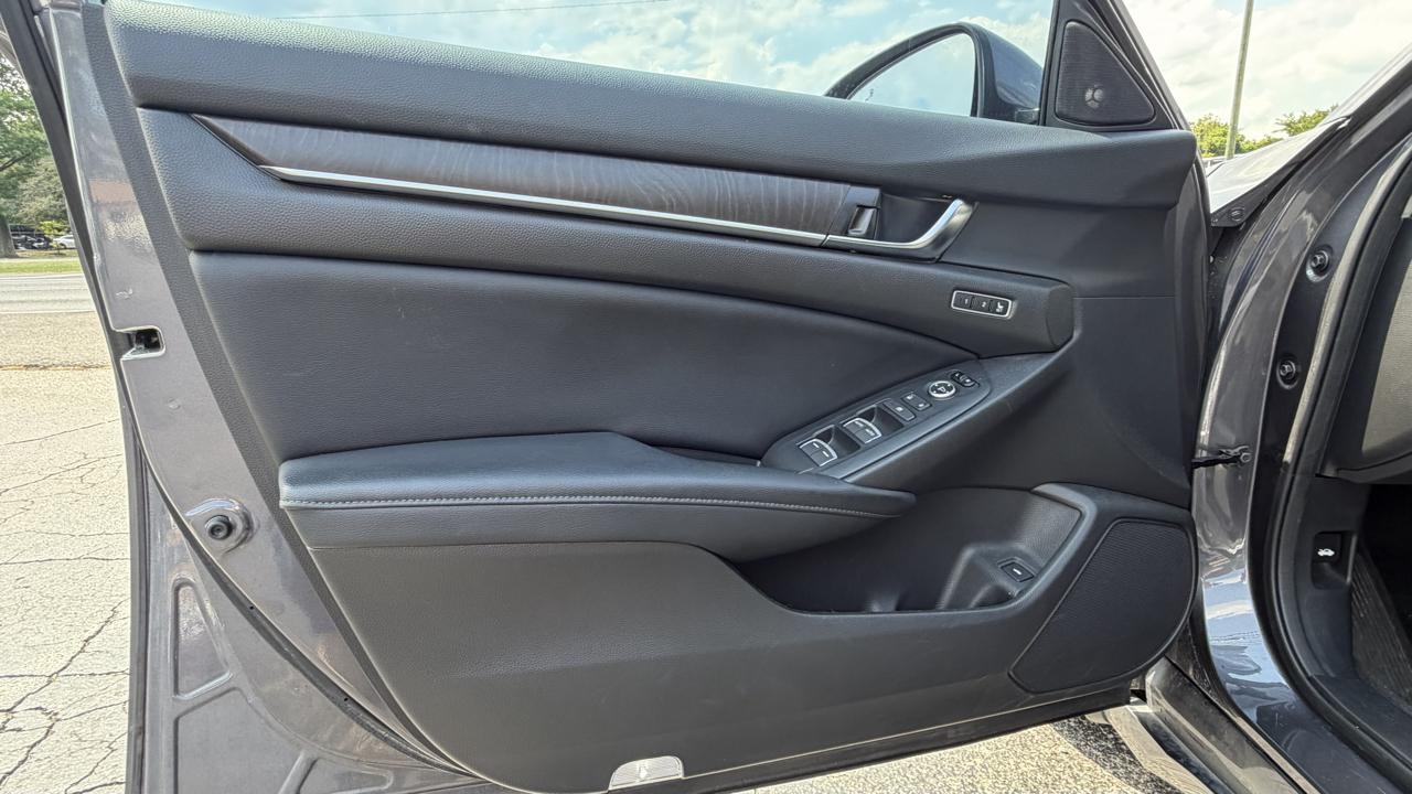 Honda Accord Touring Sedan AT 2018