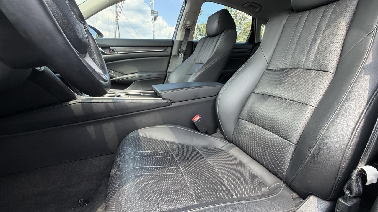 Honda Accord Touring Sedan AT 2018