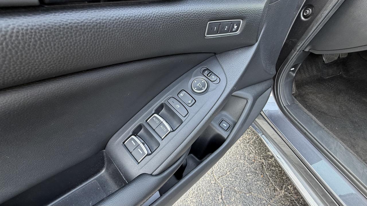 Honda Accord Touring Sedan AT 2018
