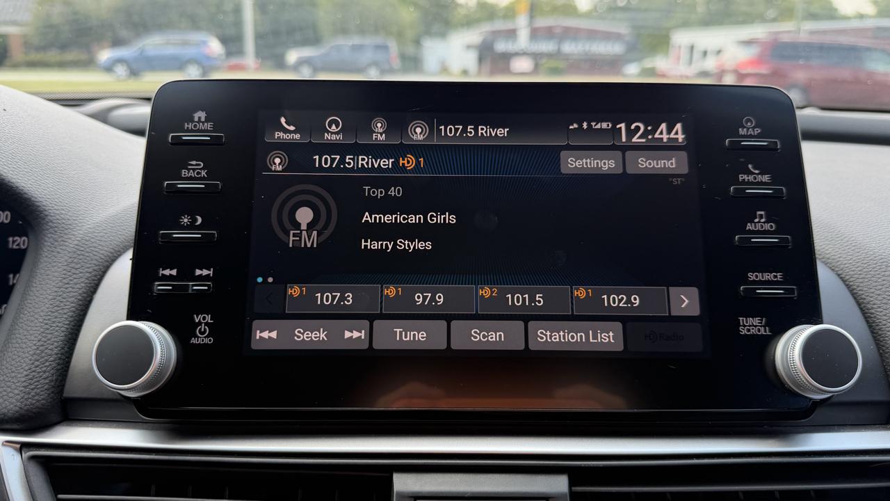 Honda Accord Touring Sedan AT 2018