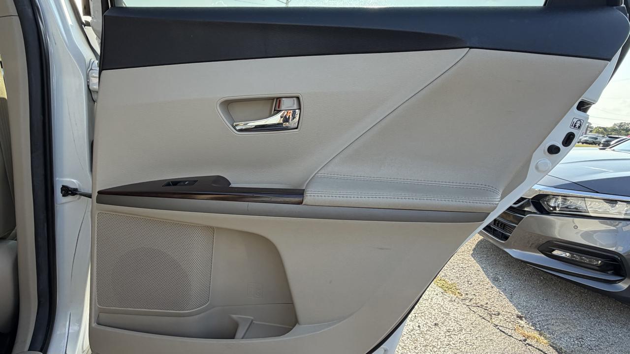 Toyota Venza 4dr Wgn V6 FWD XLE (Natl) 2013