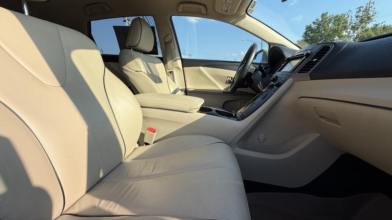 Toyota Venza 4dr Wgn V6 FWD XLE (Natl) 2013