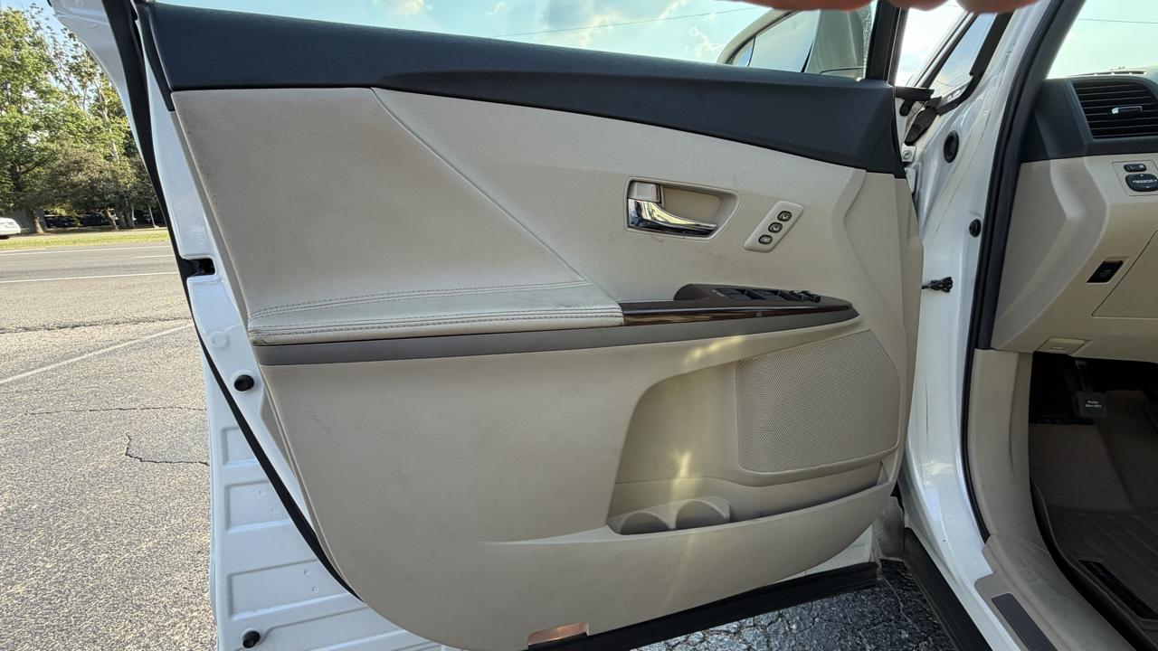 Toyota Venza 4dr Wgn V6 FWD XLE (Natl) 2013