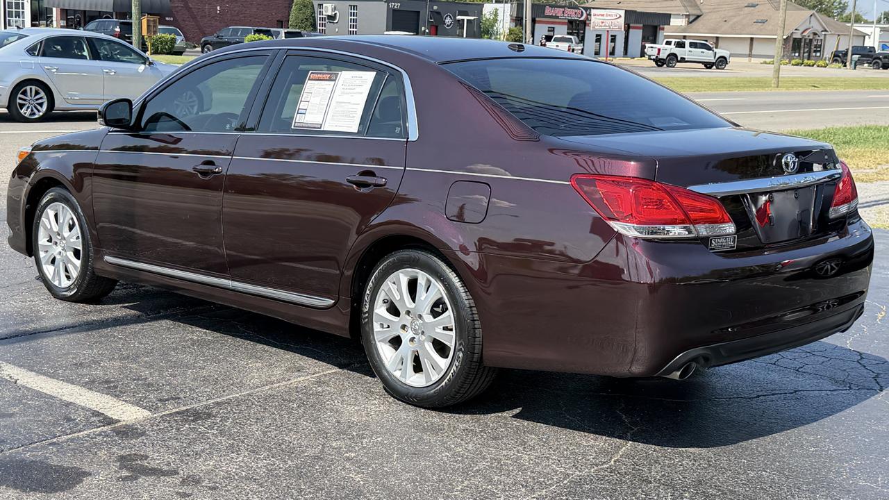 Toyota Avalon 4dr Sdn (Natl) 2011