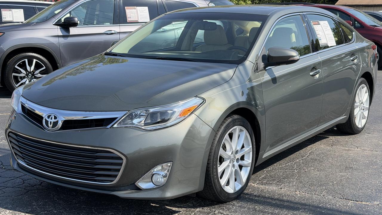 Toyota Avalon 4dr Sdn Limited (Natl) 2013