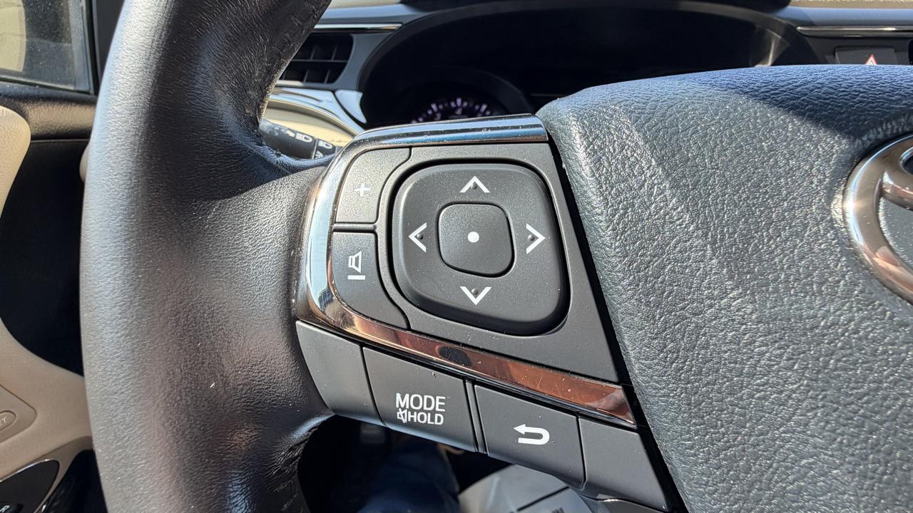 Toyota Avalon 4dr Sdn Limited (Natl) 2013