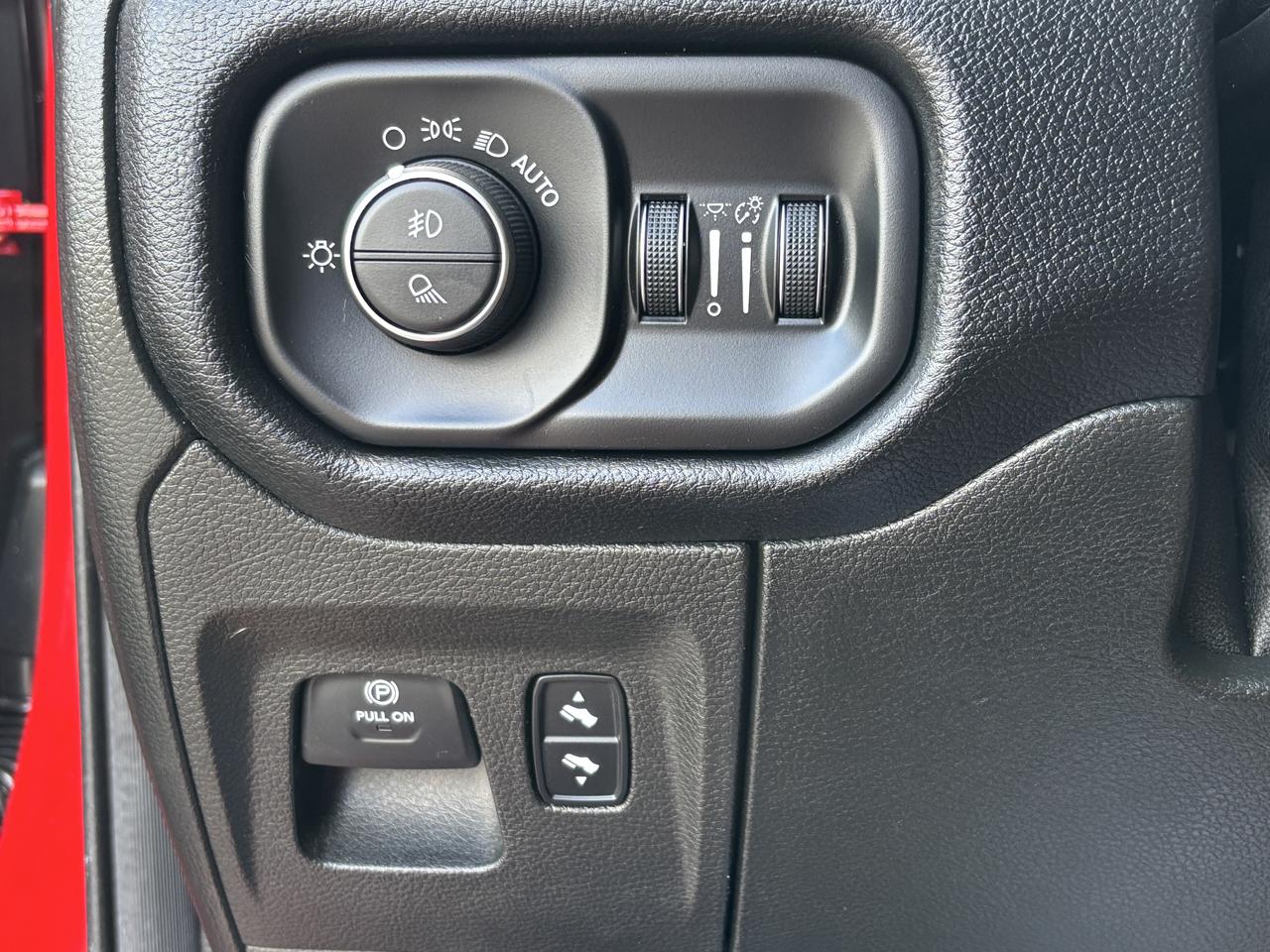 RAM 1500 Rebel 4x4 Quad Cab 6'4" Box 2019