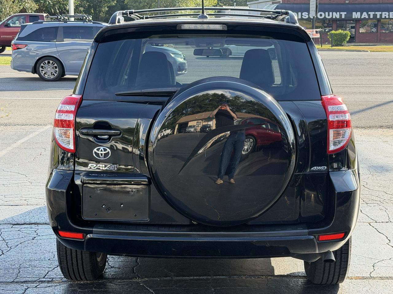 Toyota RAV4 4WD 4dr I4 Limited (Natl) 2012