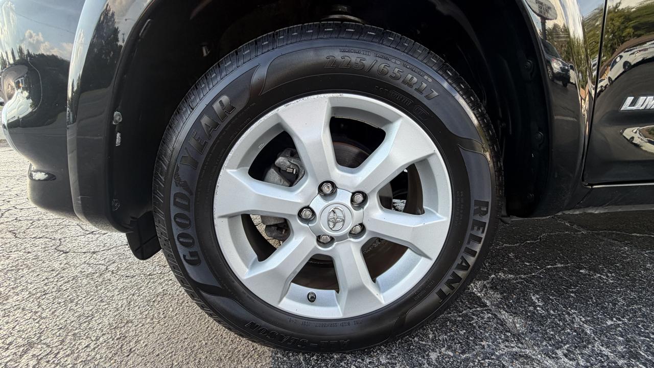 Toyota RAV4 4WD 4dr I4 Limited (Natl) 2012