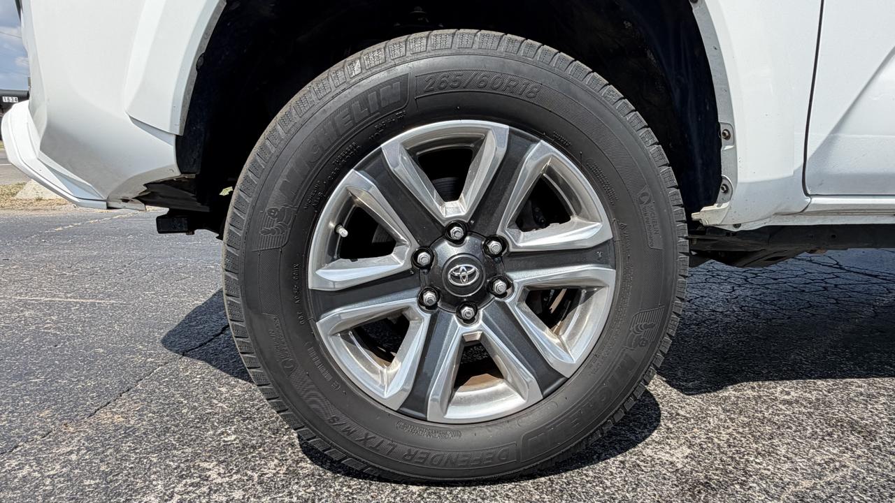 Toyota Tacoma 4WD Double Cab V6 AT Limited (Natl) 2016
