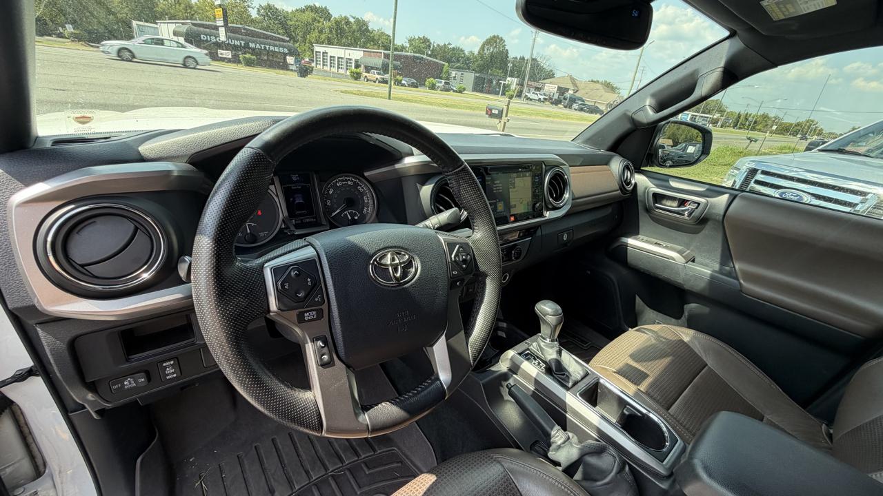 Toyota Tacoma 4WD Double Cab V6 AT Limited (Natl) 2016