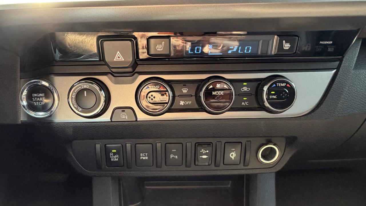 Toyota Tacoma 4WD Double Cab V6 AT Limited (Natl) 2016