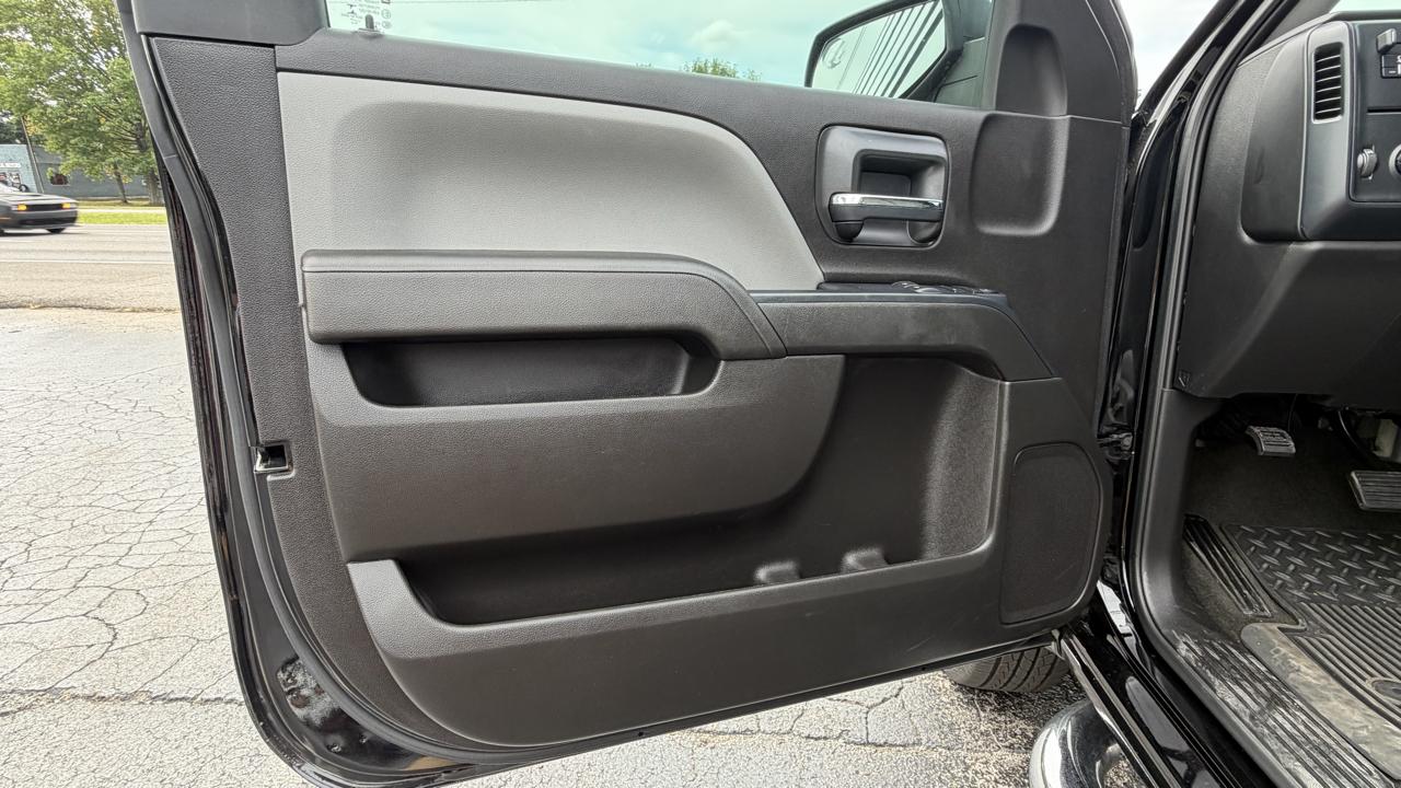 Chevrolet Silverado 1500 2WD Reg Cab 119.0" LS 2017