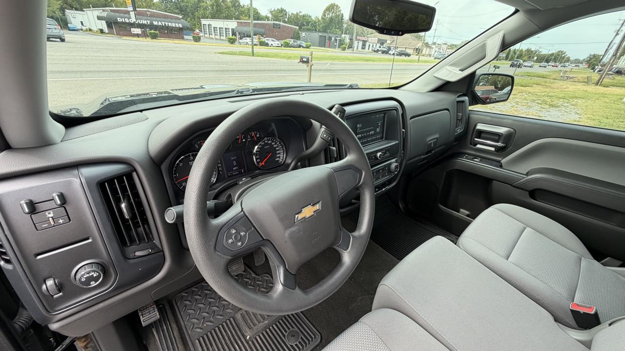 Chevrolet Silverado 1500 2WD Reg Cab 119.0" LS 2017