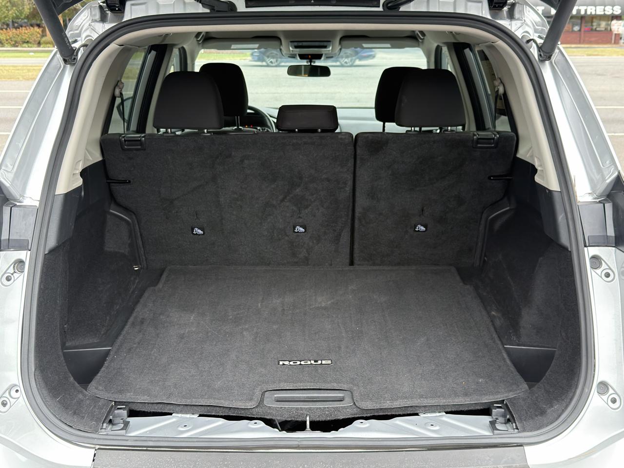 Nissan Rogue AWD SV 2025