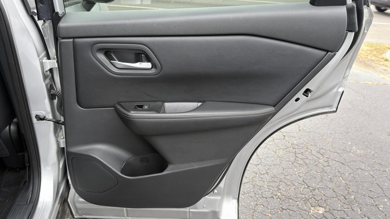 Nissan Rogue AWD SV 2025