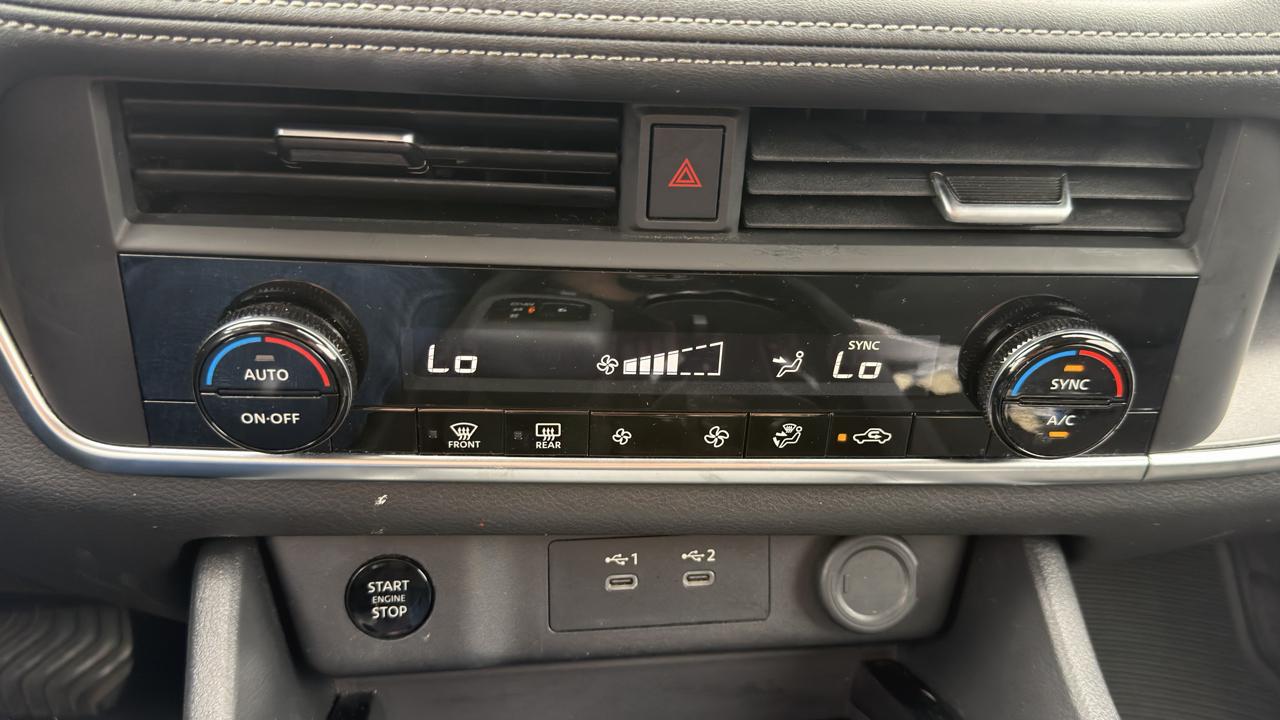 Nissan Rogue AWD SV 2025