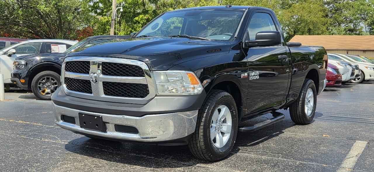 RAM 1500 2WD Reg Cab 120.5" Tradesman 2015