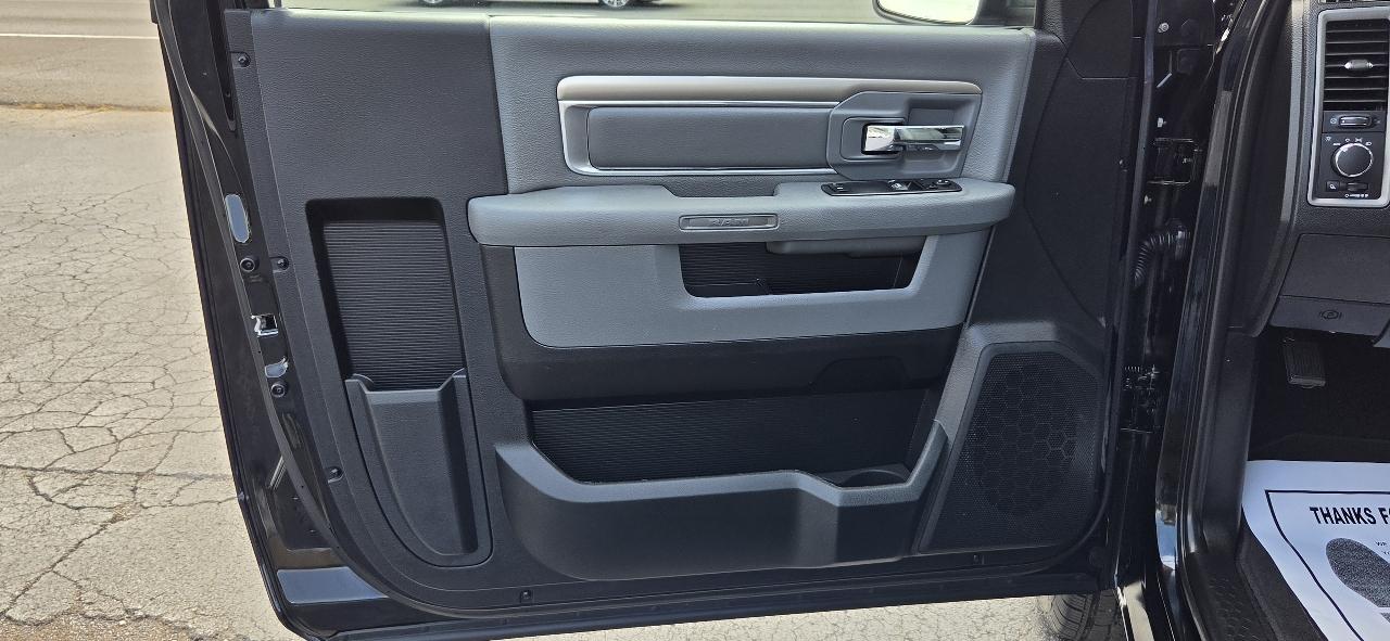 RAM 1500 2WD Reg Cab 120.5" Tradesman 2015