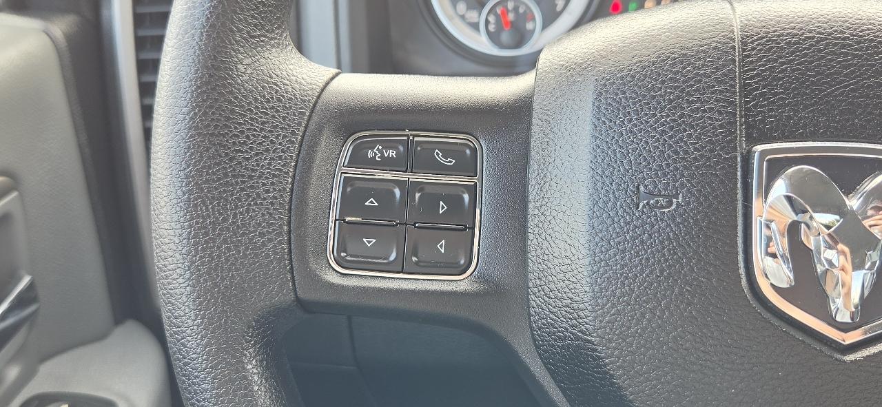 RAM 1500 2WD Reg Cab 120.5" Tradesman 2015