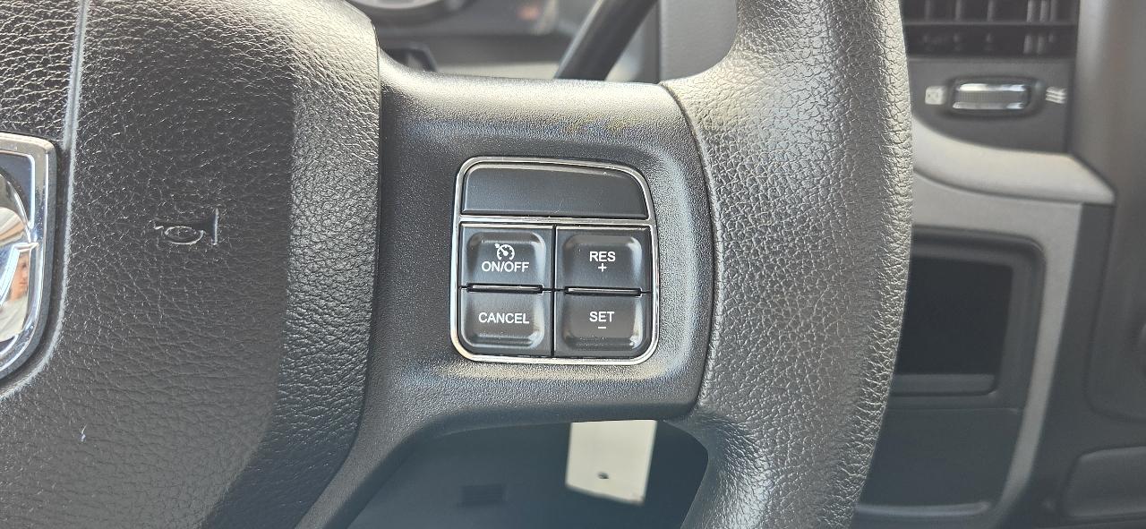 RAM 1500 2WD Reg Cab 120.5" Tradesman 2015