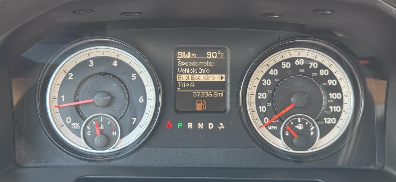 RAM 1500 2WD Reg Cab 120.5" Tradesman 2015