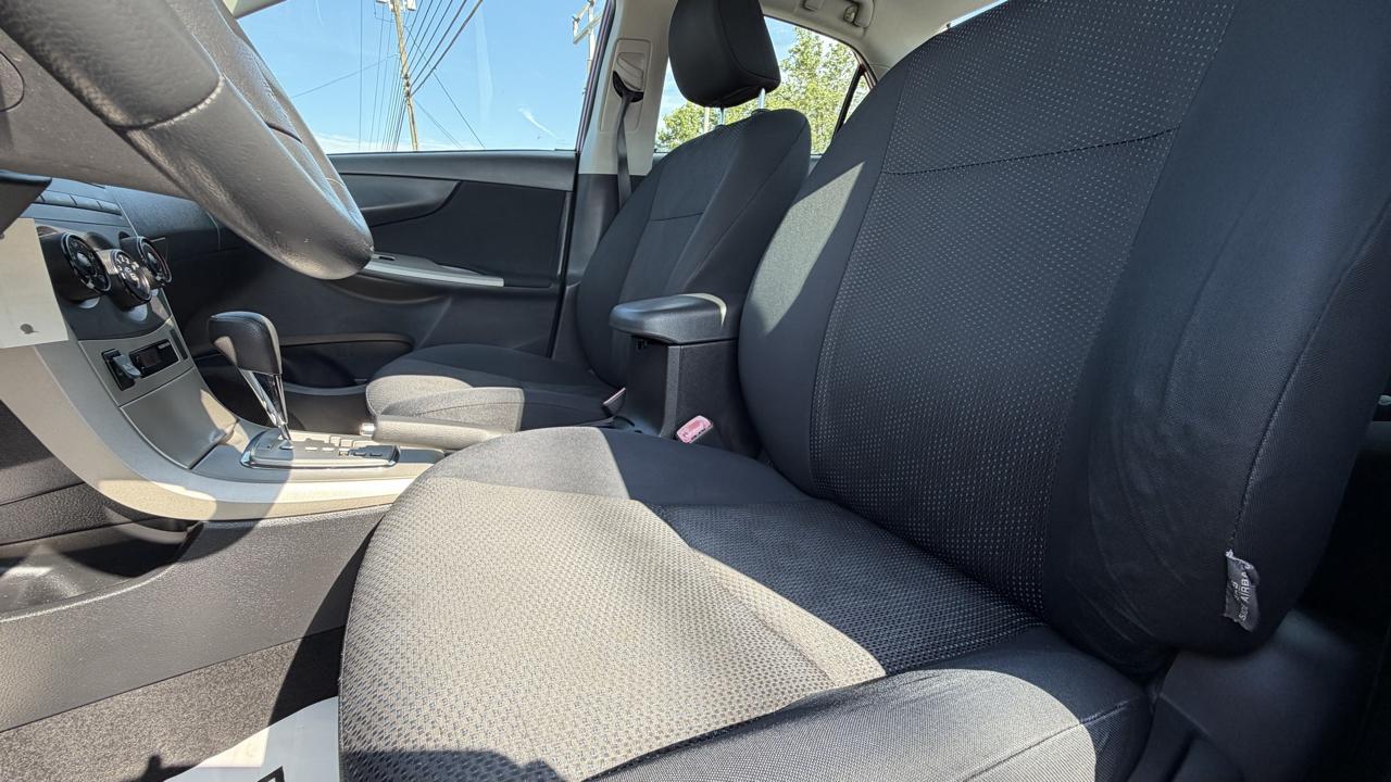 Toyota Corolla 4dr Sdn Auto S Special Edition (Natl) 2010