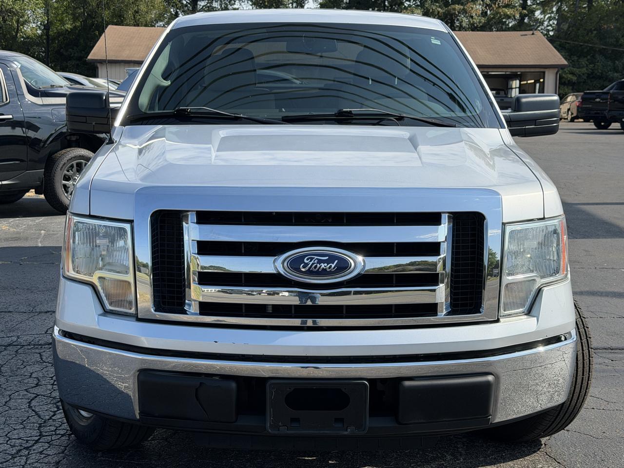 Ford F-150 2WD SuperCrew 145" XLT 2010