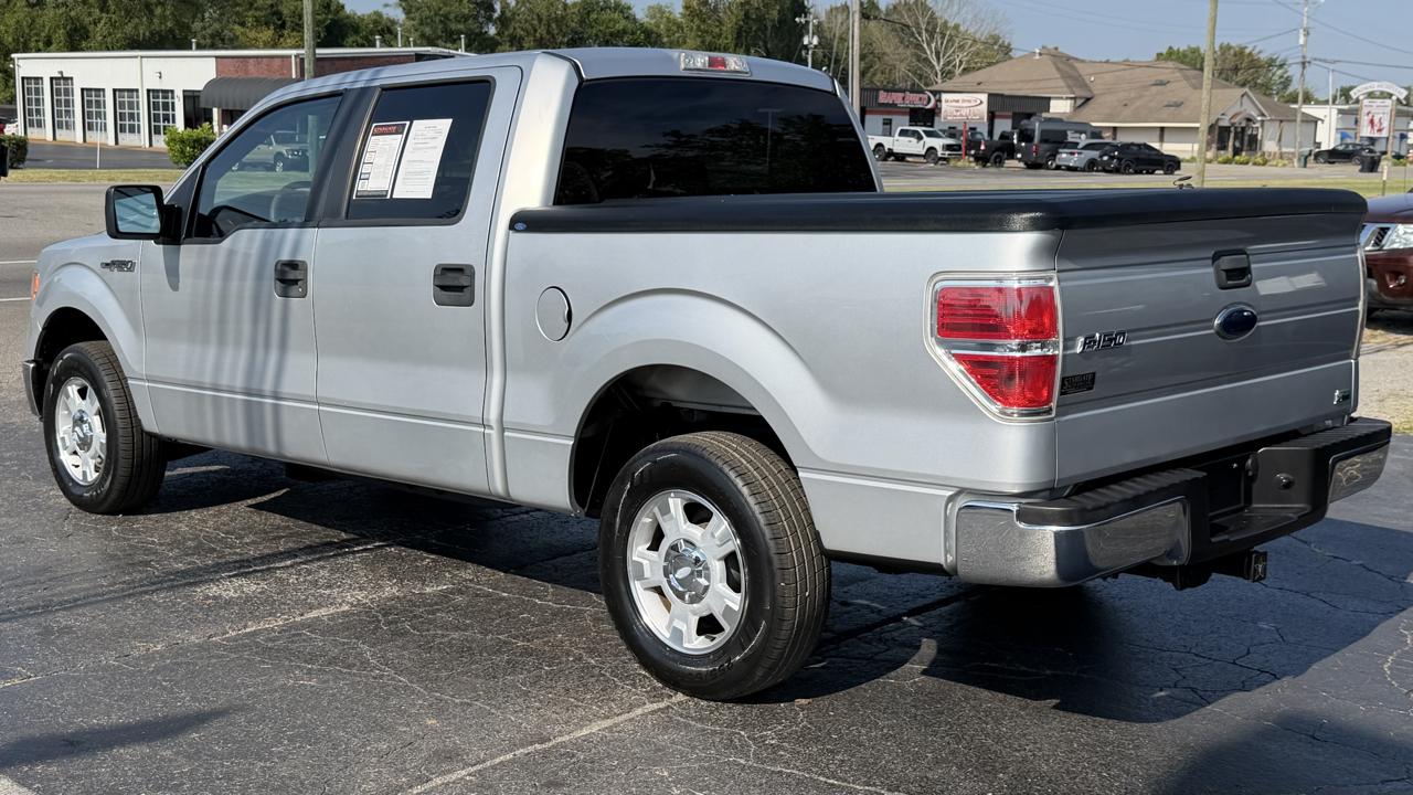 Ford F-150 2WD SuperCrew 145" XLT 2010
