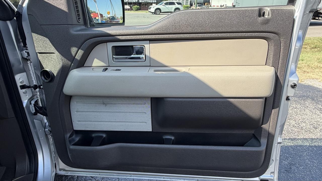 Ford F-150 2WD SuperCrew 145" XLT 2010