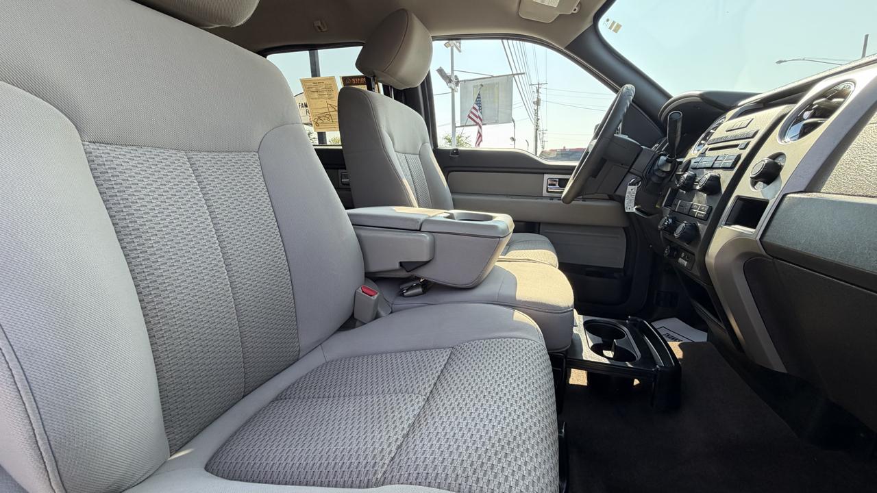 Ford F-150 2WD SuperCrew 145" XLT 2010