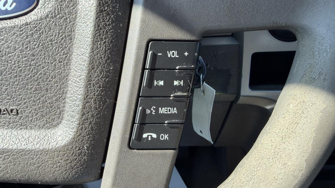 Ford F-150 2WD SuperCrew 145" XLT 2010