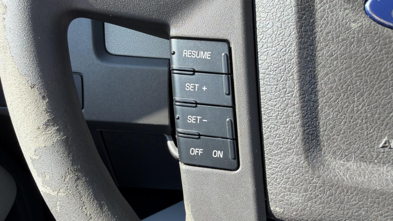 Ford F-150 2WD SuperCrew 145" XLT 2010