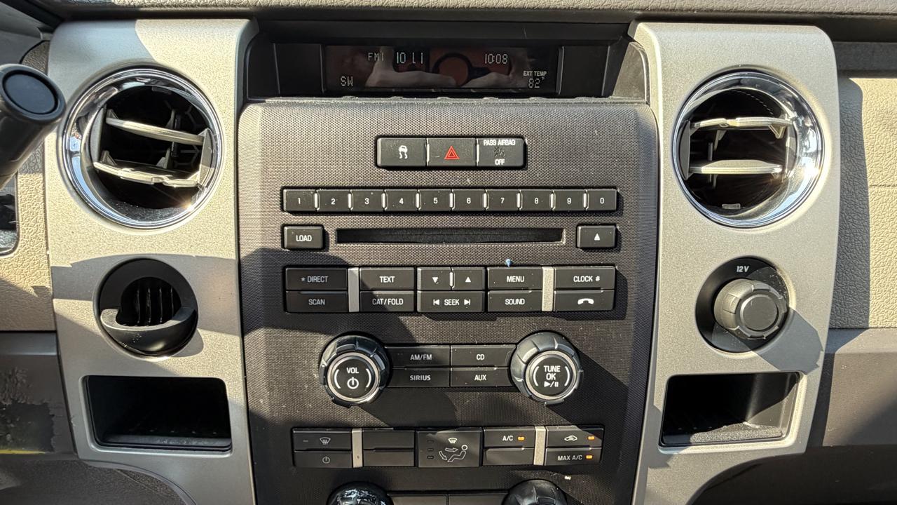 Ford F-150 2WD SuperCrew 145" XLT 2010
