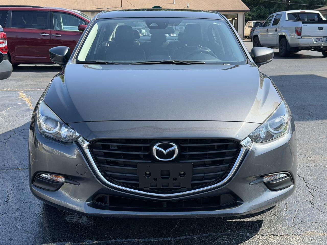 Mazda Mazda3 4-Door Touring Auto 2018