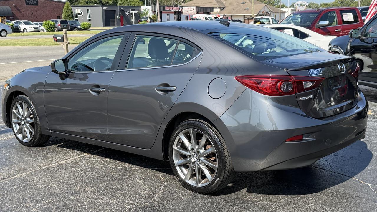 Mazda Mazda3 4-Door Touring Auto 2018
