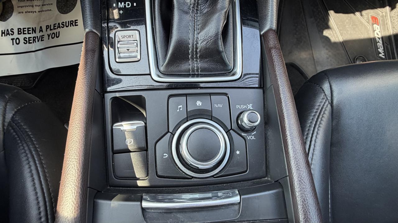 Mazda Mazda3 4-Door Touring Auto 2018