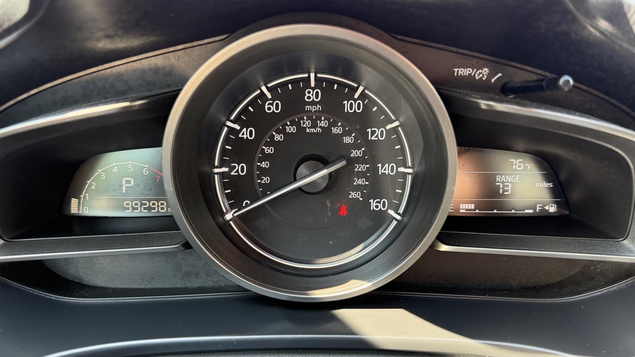 Mazda Mazda3 4-Door Touring Auto 2018