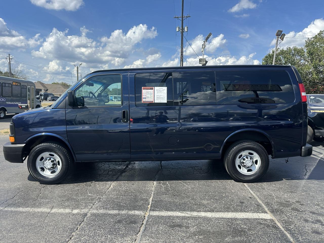 Chevrolet Express Passenger RWD 2500 135" LS 2015