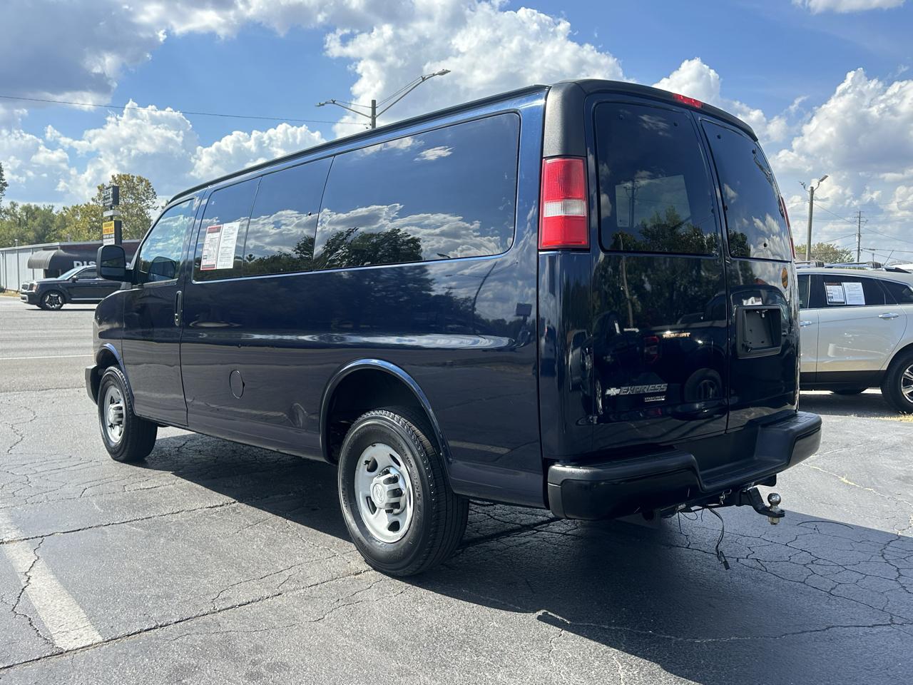 Chevrolet Express Passenger RWD 2500 135" LS 2015