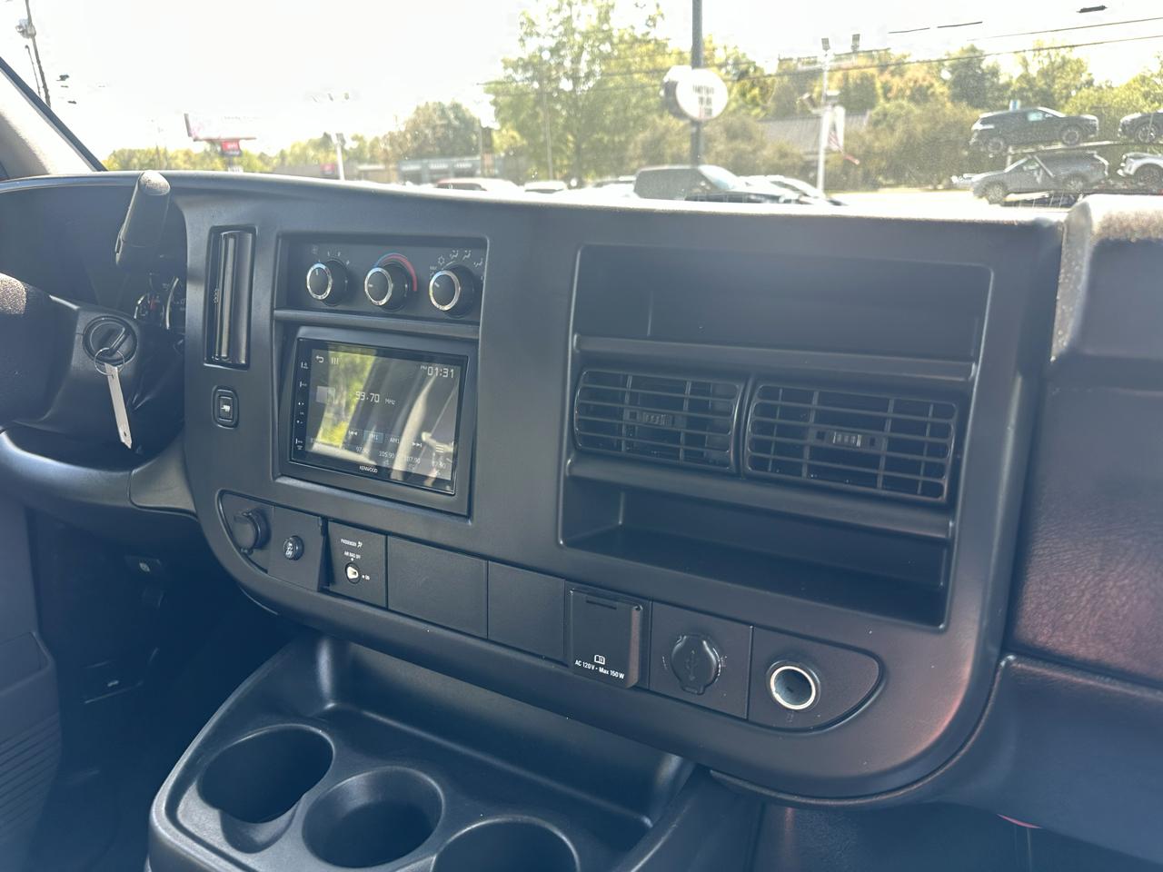 Chevrolet Express Passenger RWD 2500 135" LS 2015