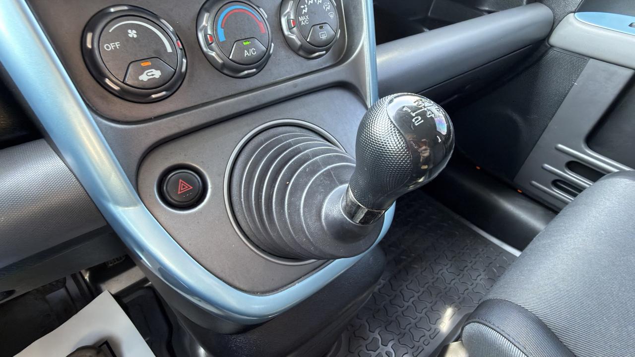 Honda Element 2WD EX MT 2005
