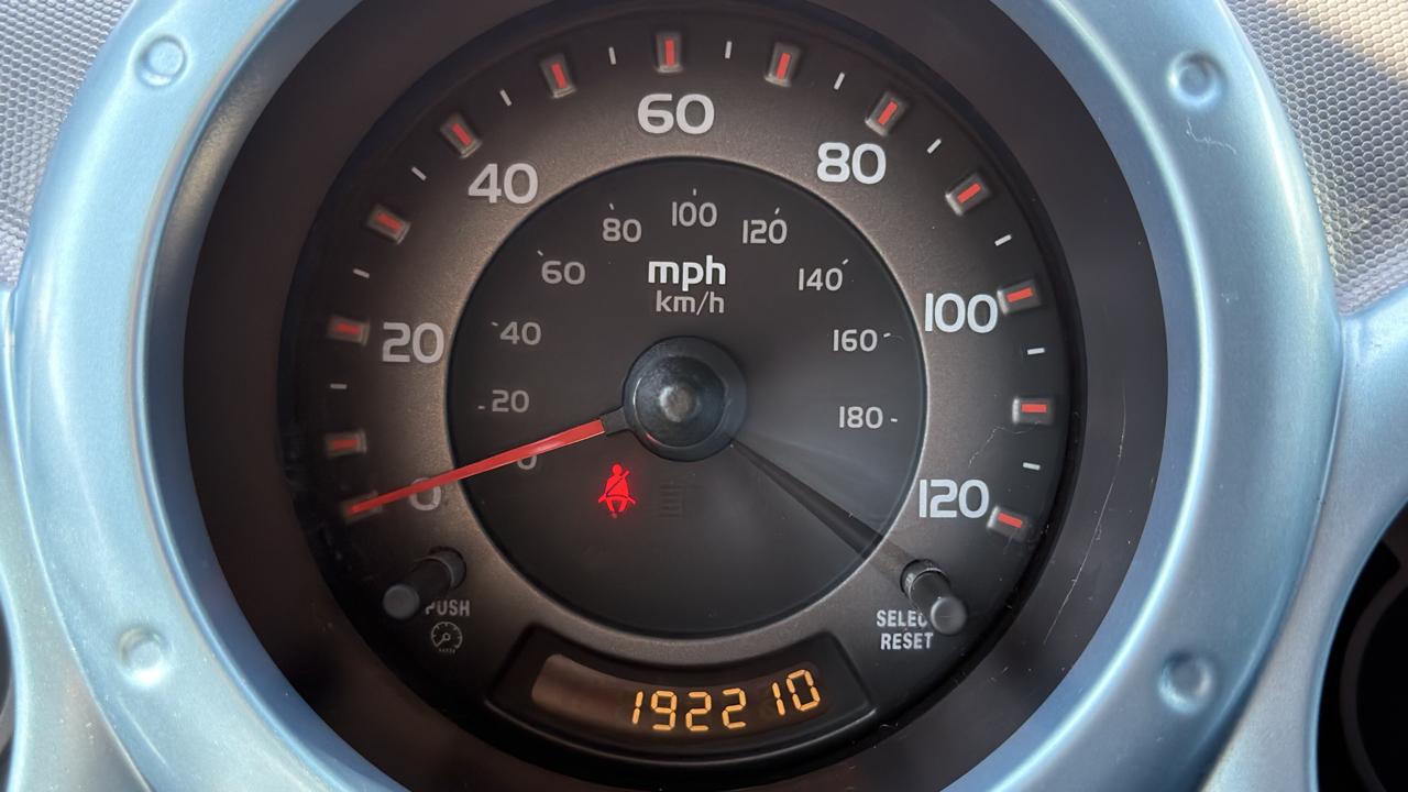Honda Element 2WD EX MT 2005