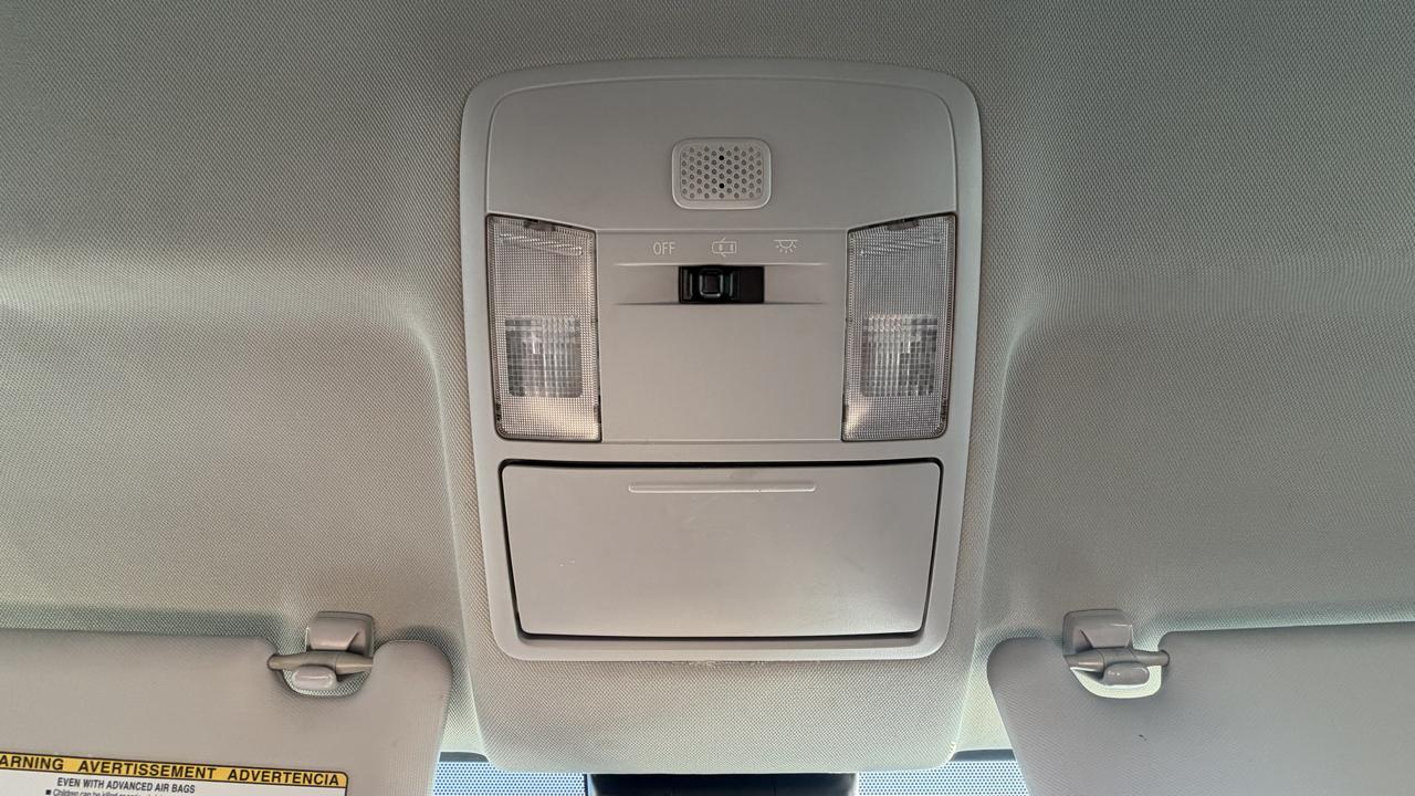Toyota RAV4 LE AWD (Natl) 2018