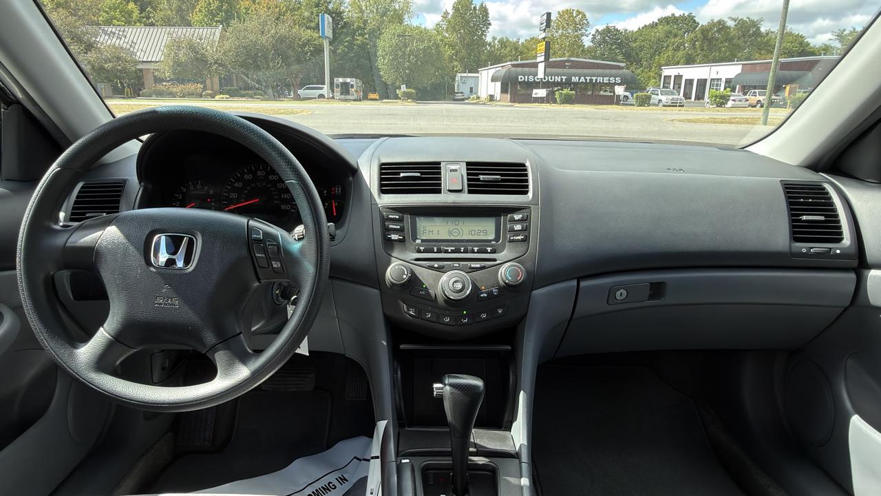 Honda Accord LX 4D Sedan 2004
